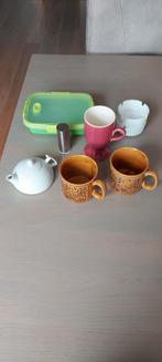 Broodtrommel Curver, mokken en melkkannetje, Huis en Inrichting, Keuken | Servies, Ophalen, Overige stijlen, Kop(pen) en/of Schotel(s)