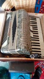 Moreschi Toetsaccordeon - Vintage, Muziek en Instrumenten, Accordeons, Gebruikt, Toetsaccordeon, Met riemen, Ophalen