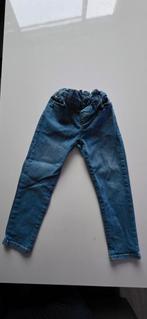 Spijkerbroek elastische band - maat 110/116 - LC waikiki, Jongen of Meisje, Ophalen of Verzenden, Zo goed als nieuw, Broek