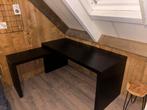 Uitschuifbaar burau ikea (MALM), Huis en Inrichting, Bureaus, Ophalen of Verzenden, Met wielen, Zo goed als nieuw, Bureau