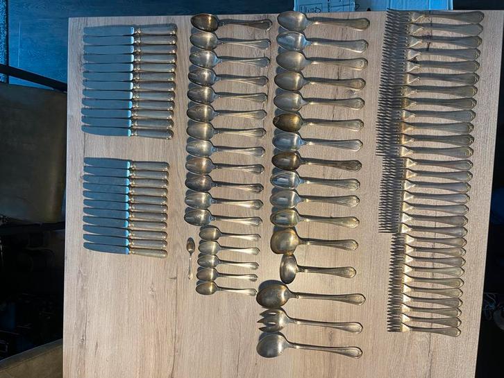 Christofle Rubans Doré verzilverd bestek met gouden accenten, Antiek en Kunst, Antiek | Bestek, Ophalen