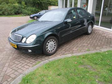 Mercedes-Benz E-Klasse 240 Elegance LPG-G3 Handgeschakeld! 6 beschikbaar voor biedingen