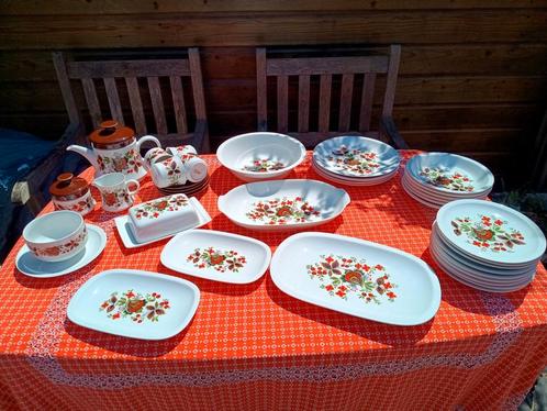 Retro / vintage servies Schumann / Arzberg, Antiek en Kunst, Antiek | Servies compleet, Ophalen
