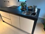 Keuken met kookeiland (greeploos), Huis en Inrichting, Keuken | Complete keukens, Ophalen, Wit, Overige typen, Zo goed als nieuw