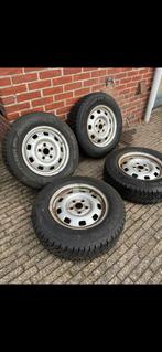 Set banden met velgen 195/70R15 ZGAN, Ophalen of Verzenden, Zo goed als nieuw