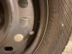 Winterbanden Toyota Corolla 2002 - 195/60R15, Auto-onderdelen, Banden en Velgen, Ophalen, Gebruikt, 15 inch, Banden en Velgen