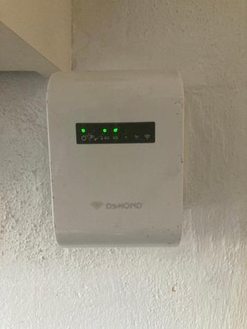 Dymond WR03 Wifi versterker beschikbaar voor biedingen