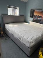 Tweepersoonsbed met matras - Grijs, Huis en Inrichting, Ophalen, Tweepersoons, Zo goed als nieuw, 200 cm