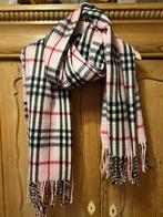 Mooie Zachte Roze Sjaal ( 2.30 lang incl franje/ 72 cm Bree, Kleding | Dames, Mutsen, Sjaals en Handschoenen, Ophalen of Verzenden