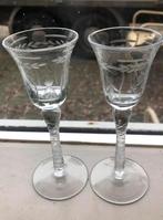 2 antieke geslepen borrel likeur glazen, Antiek en Kunst, Antiek | Glas en Kristal, Ophalen of Verzenden