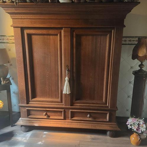 ==Prachtige grote eikenhouten broodkast - linnenkast ==, Huis en Inrichting, Kasten | Buffetkasten, Zo goed als nieuw, 150 tot 200 cm
