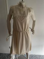 Twinset jurkje met kant maat l, Maat 38/40 (M), Twinset, ., Beige