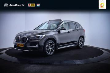 BMW X1 20iA Nw Mod.LUXURY Edition PANO/CAMERA/HEAD UP/LEDER/ beschikbaar voor biedingen
