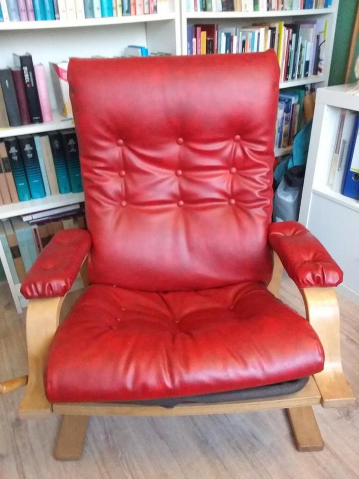 Houten fauteuil (verstelbaar), Huis en Inrichting, Fauteuils, Zo goed als nieuw, Hout, 50 tot 75 cm, Minder dan 75 cm, Ophalen