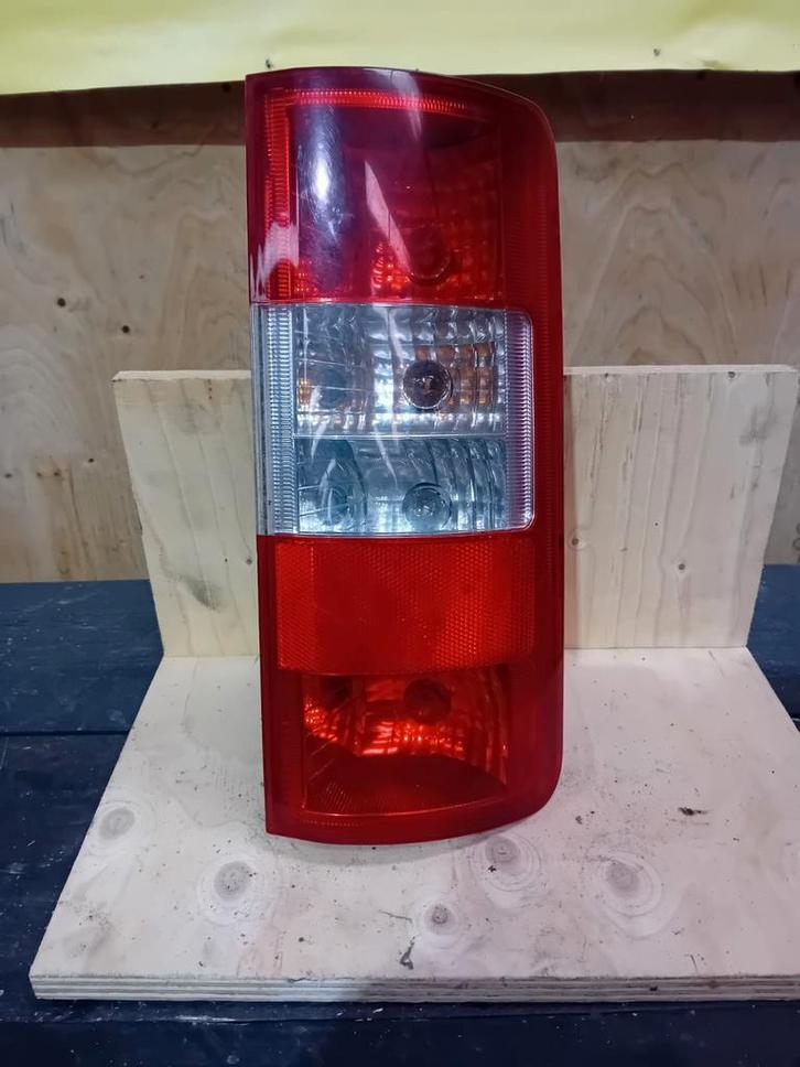 Rechter achterlicht voor een Ford Connect bj.2003, Auto diversen, Overige Auto diversen, Ophalen of Verzenden
