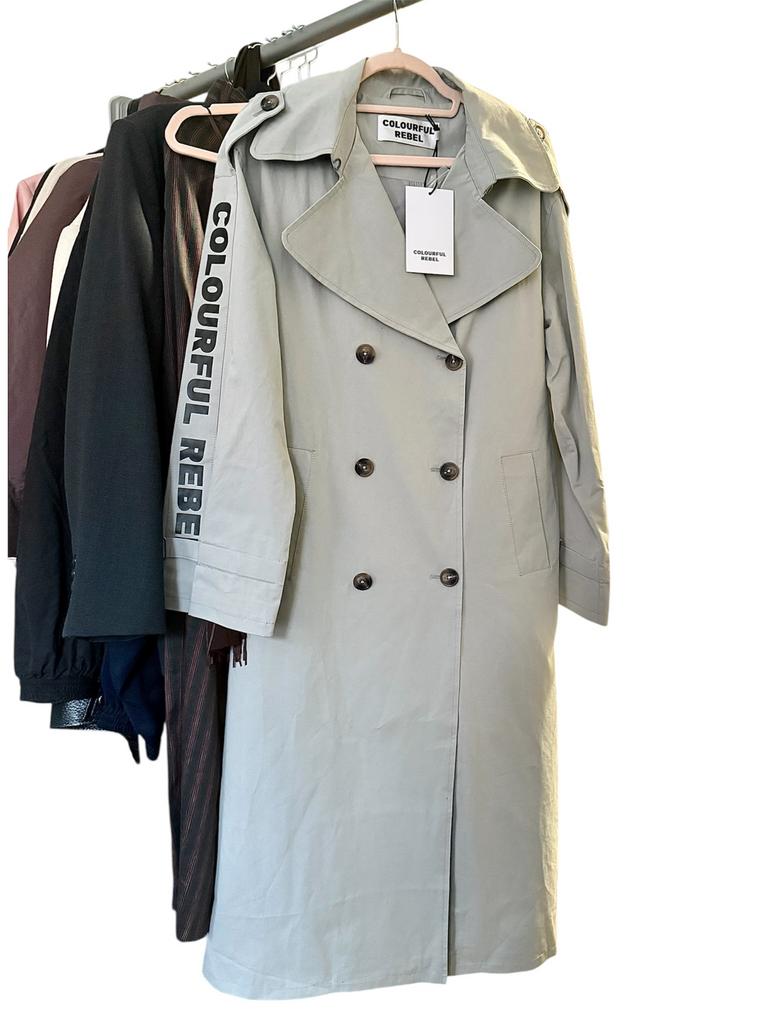Lange trenchcoat Colourful Rebel nieuw met label, Kleding | Dames, Jassen | Zomer, Ophalen of Verzenden, Nieuw, Maat 36 (S), Grijs