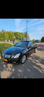 Mercedes-Benz E-Klasse 1.8 E200 CGI Coupe AUT 2010 Zwart, Auto's, Achterwielaandrijving, 1800 kg, Zwart, 4 cilinders
