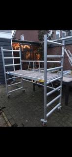 Te huur. kamersteiger. €15 per week, Doe-het-zelf en Verbouw, Steigers, Ophalen, Zo goed als nieuw, Rolsteiger of Kamersteiger
