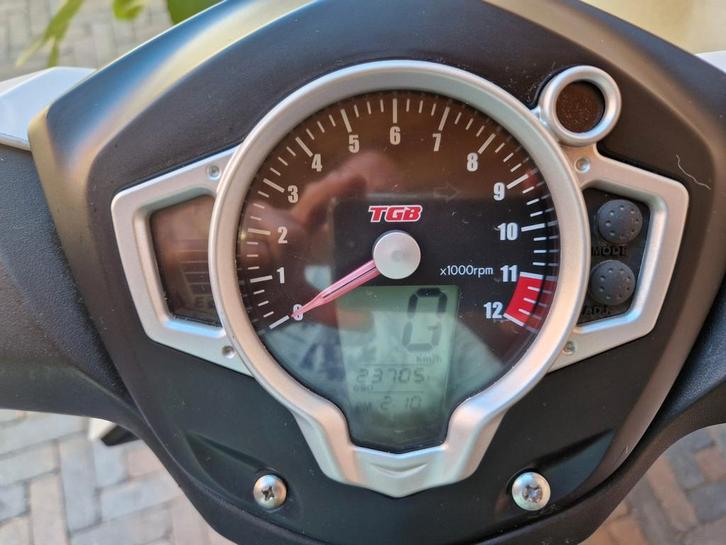 Te koop: TGB BULL&T -RS brommer

Goed onderhouden TGB BULL&T, Fietsen en Brommers, Scooters | Overige merken, Gebruikt, Benzine