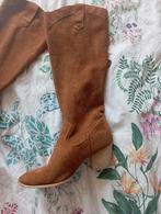 Bruine middelhoge laarsjes maat 42, Kleding | Dames, Schoenen, Ophalen of Verzenden, Gedragen, Bruin