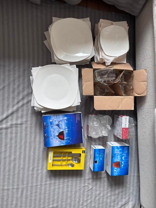 Luxe en Zeer Complete Serviesset – 38-delig!, Huis en Inrichting, Keuken | Servies, Nieuw, Compleet servies, Overige stijlen, Glas