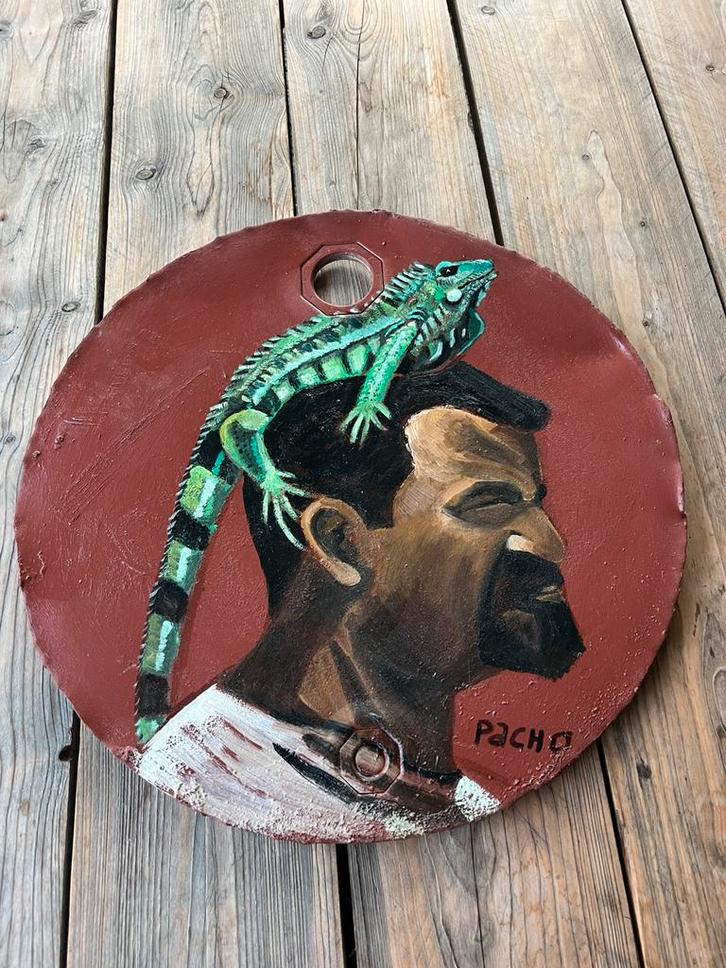 “Pacho” Curaçao Deksel Drum “Leguaan op Hoofd” + Certificaat, Antiek en Kunst, Antiek | Wandborden en Tegels, Ophalen of Verzenden