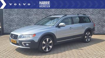 Volvo XC70 2.0 T5 FWD Momentum | Trekhaak | 19" lichtmetaal  beschikbaar voor biedingen