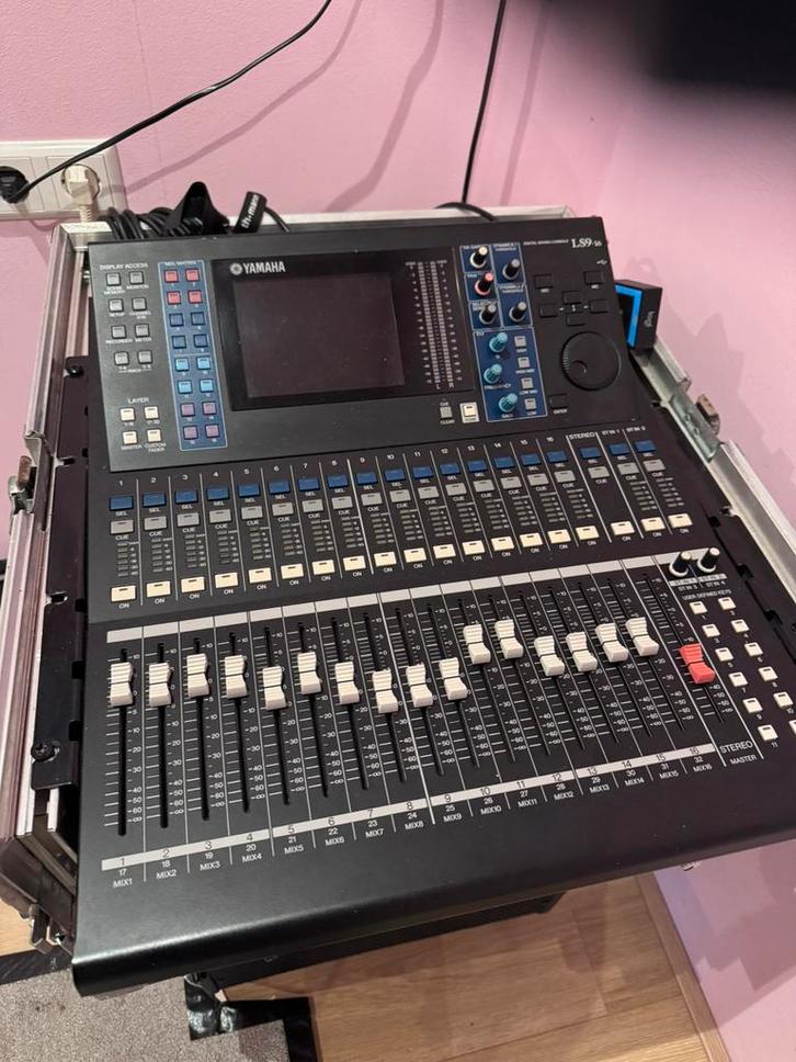 Yamaha LS9-16, Muziek en Instrumenten, Mengpanelen, Zo goed als nieuw, 10 tot 20 kanalen, Ophalen