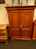 Houten kast met deuren, Ophalen