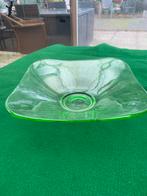 Groen persglas fruitschaal, Antiek en Kunst, Antiek | Glas en Kristal, Ophalen of Verzenden
