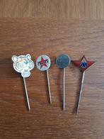 Vier speldjes van oliemaatschappijen jaren 60 (metaal), Verzamelen, Speldjes, Pins en Buttons, Ophalen of Verzenden, Nieuw, Merk