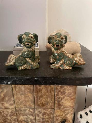 Set van 2 keramische Foo Dogs beschikbaar voor biedingen
