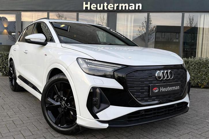 Audi Q4 e-tron 35 2 x S Line/ Panodak/ Trekhaak/ Sfeerverlic, Auto's, Audi, Bedrijf, Te koop, Q4 e-tron, ABS, Achteruitrijcamera