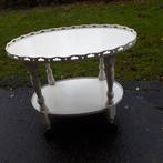 Brocante theetafel . 2 laags met wieltjes die nu piepen, Antiek en Kunst, Antiek | Meubels | Tafels, Ophalen