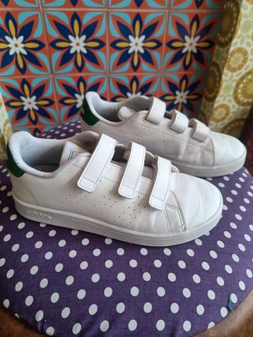 Adidas schoenen maat 35 - Zo goed als nieuw! beschikbaar voor biedingen