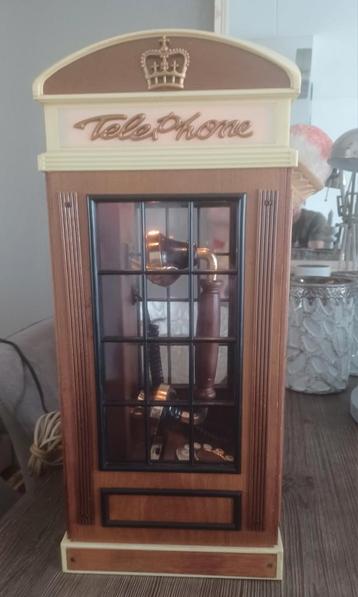 Vintage UK telefooncel oude analoge telefoon met verlichting beschikbaar voor biedingen