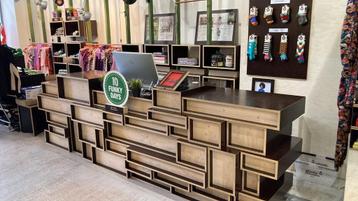 4funkyflavours Balie - Betonplex Design beschikbaar voor biedingen