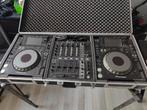 Dj set 2x cdj 2000 nexus en djm 700 met flightcase en stand, Muziek en Instrumenten, Dj-sets en Draaitafels, Ophalen, Gebruikt