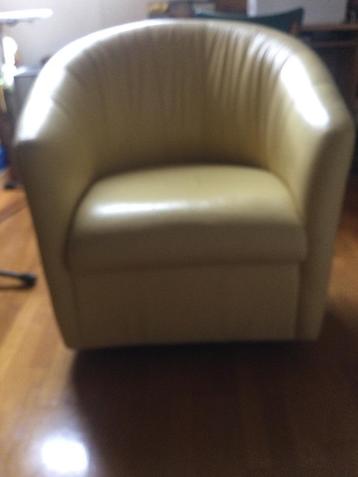 Design fauteuil Natuzzi beige beschikbaar voor biedingen