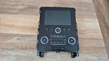 Multimedia display Megane 4, bedienpaneel verwarming  beschikbaar voor biedingen