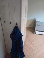 Kleding kast, Huis en Inrichting, Kasten | Kledingkasten, Ophalen of Verzenden, Gebruikt, 25 tot 50 cm
