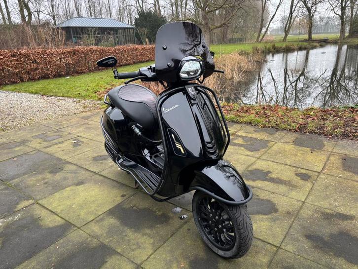 Vespa sprint brom, Fietsen en Brommers, Scooters | Vespa, Gebruikt, Overige modellen, Maximaal 45 km/u, Benzine, Ophalen