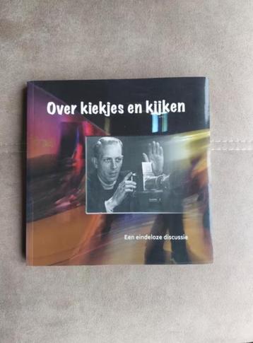 Over kiekjes en kijken door R. van der Kroef beschikbaar voor biedingen