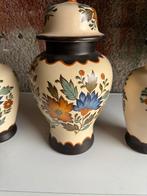 3 Gouda Plateel Vazen met Bloemmotief, Antiek en Kunst, Antiek | Vazen, Ophalen