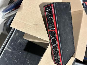 Swisson DMX booster 1in / 5 uit beschikbaar voor biedingen