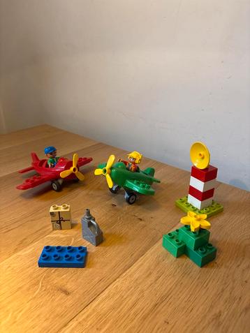 Duplo Vliegtuigen Set beschikbaar voor biedingen