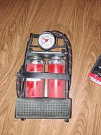 Autobanden Luchtpomp, Ophalen