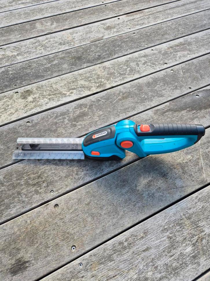Gardena Accu Heggenschaar, Tuin en Terras, Heggenscharen, Zo goed als nieuw, Accu, Ophalen of Verzenden