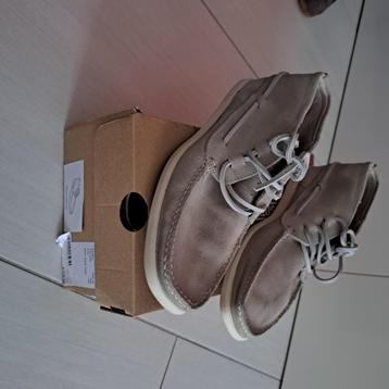Boat shoe high beige mt 40 merk ndc beschikbaar voor biedingen