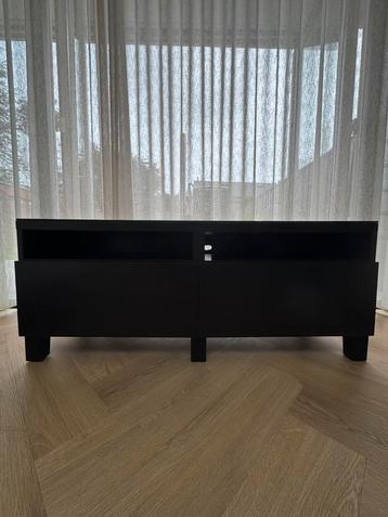 Ikea tv meubel met glazen blad beschikbaar voor biedingen